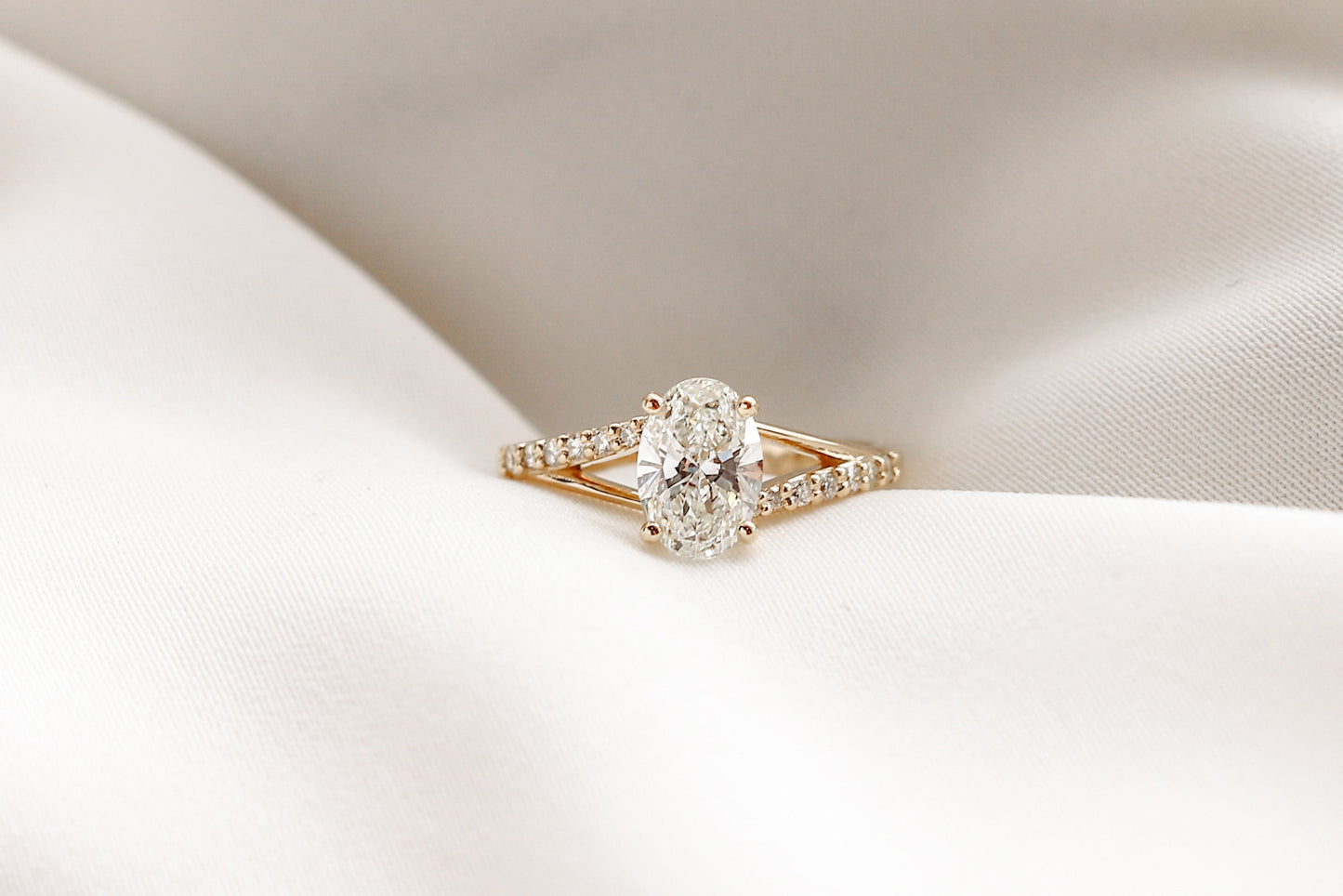 2 CT Round Three Stones Lab Grown Diamond Engagement Ring