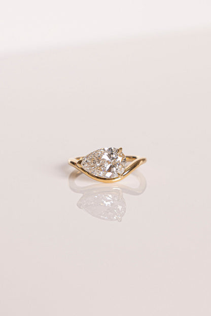 2 CT Round Three Stones Lab Grown Diamond Engagement Ring
