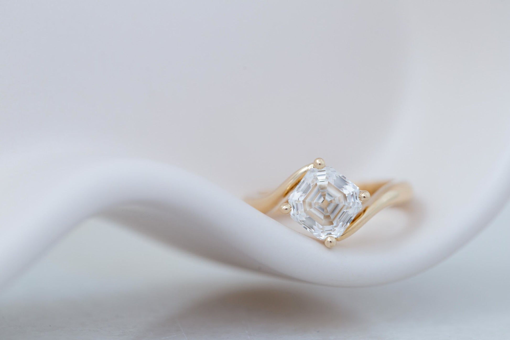2 CT Round Three Stones Lab Grown Diamond Engagement Ring