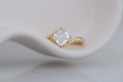 2 CT Round Three Stones Lab Grown Diamond Engagement Ring
