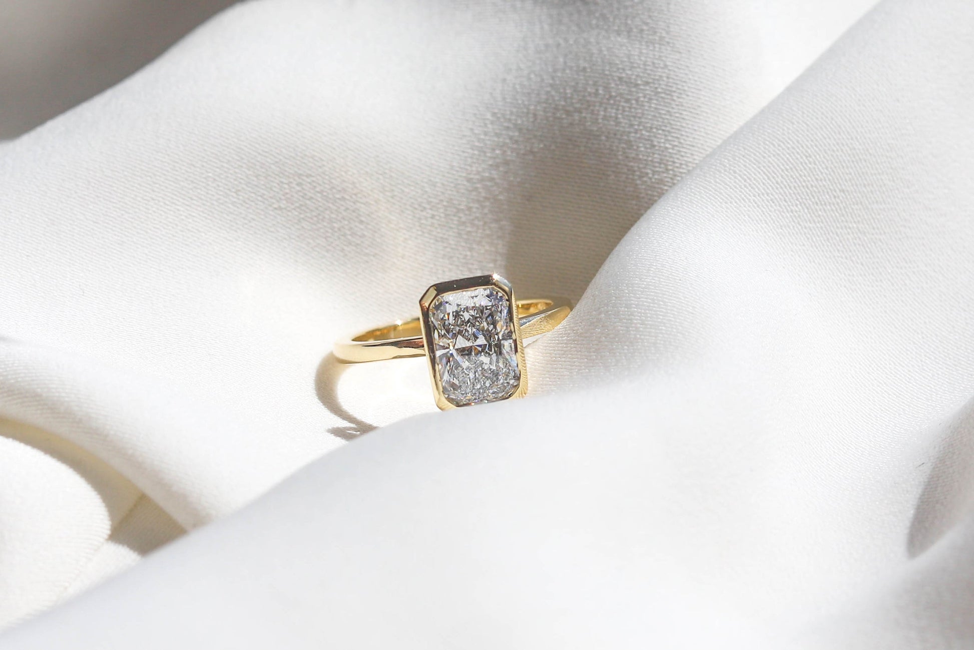 2 CT Round Three Stones Lab Grown Diamond Engagement Ring