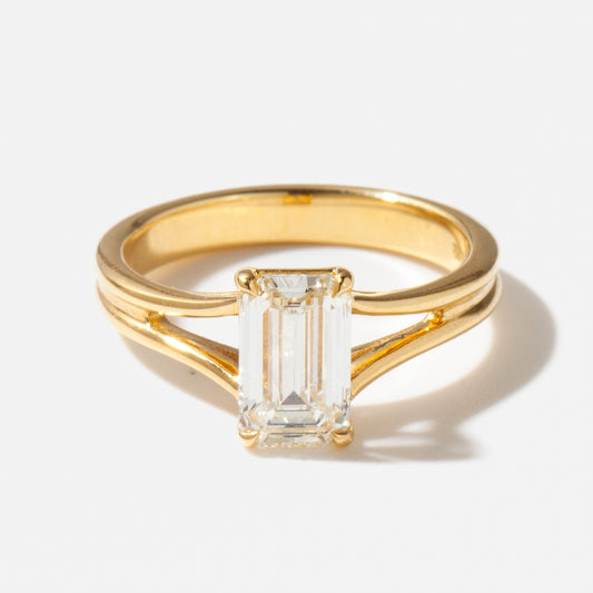 2 CT Round Three Stones Lab Grown Diamond Engagement Ring