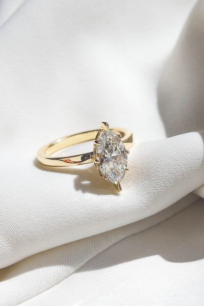 2 CT Round Three Stones Lab Grown Diamond Engagement Ring