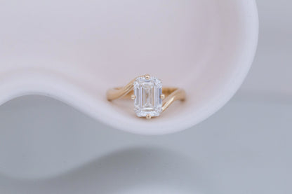 2 CT Round Three Stones Lab Grown Diamond Engagement Ring