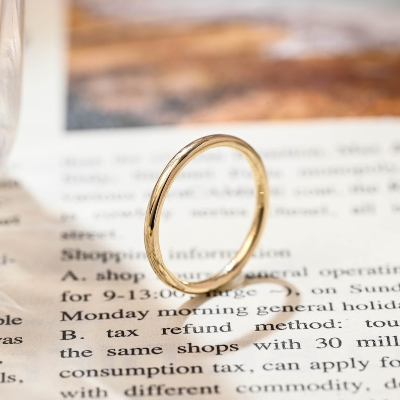 Simple Classic Moissanite Wedding Band 2