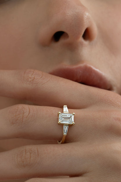 2 CT Round Three Stones Lab Grown Diamond Engagement Ring