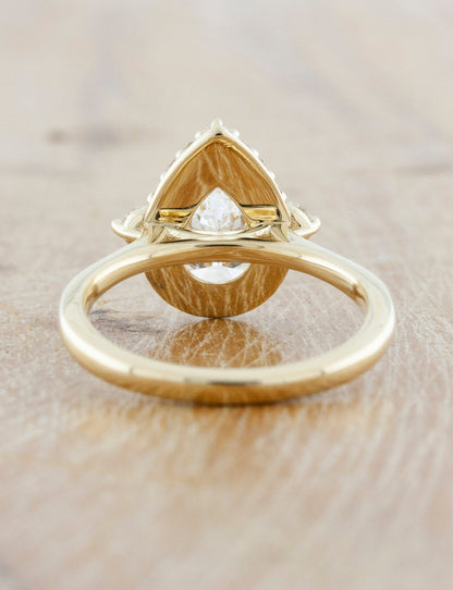 2 CT Round Three Stones Lab Grown Diamond Engagement Ring