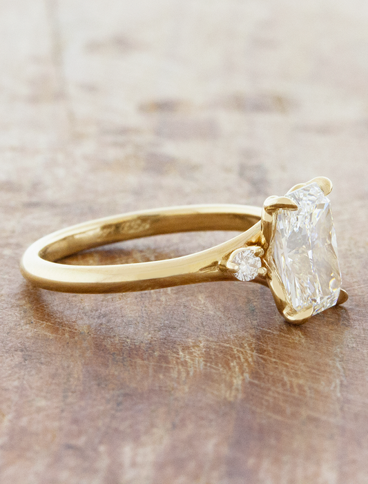 2 CT Round Three Stones Lab Grown Diamond Engagement Ring