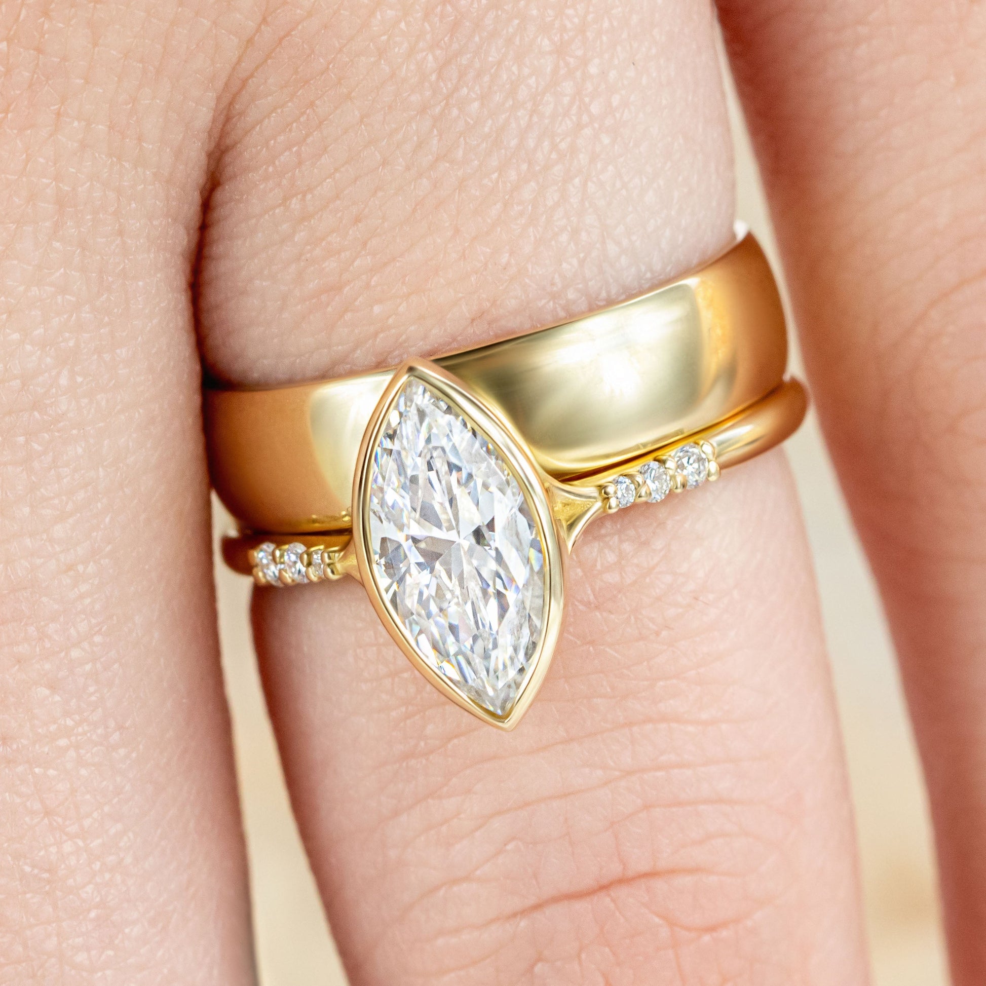 2 CT Round Three Stones Lab Grown Diamond Engagement Ring