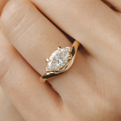 2 CT Round Three Stones Lab Grown Diamond Engagement Ring