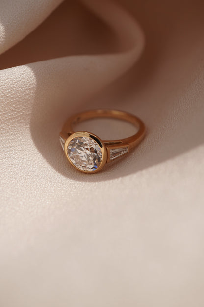2 CT Round Three Stones Lab Grown Diamond Engagement Ring