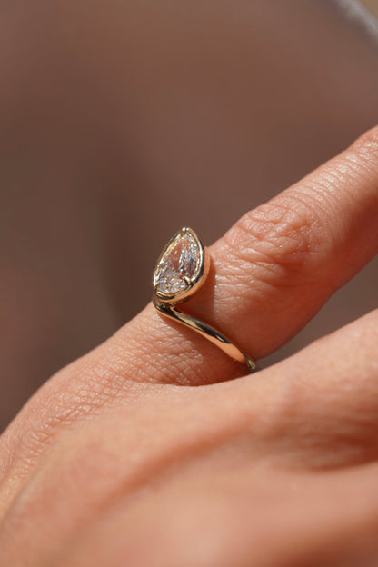 2 CT Round Three Stones Lab Grown Diamond Engagement Ring