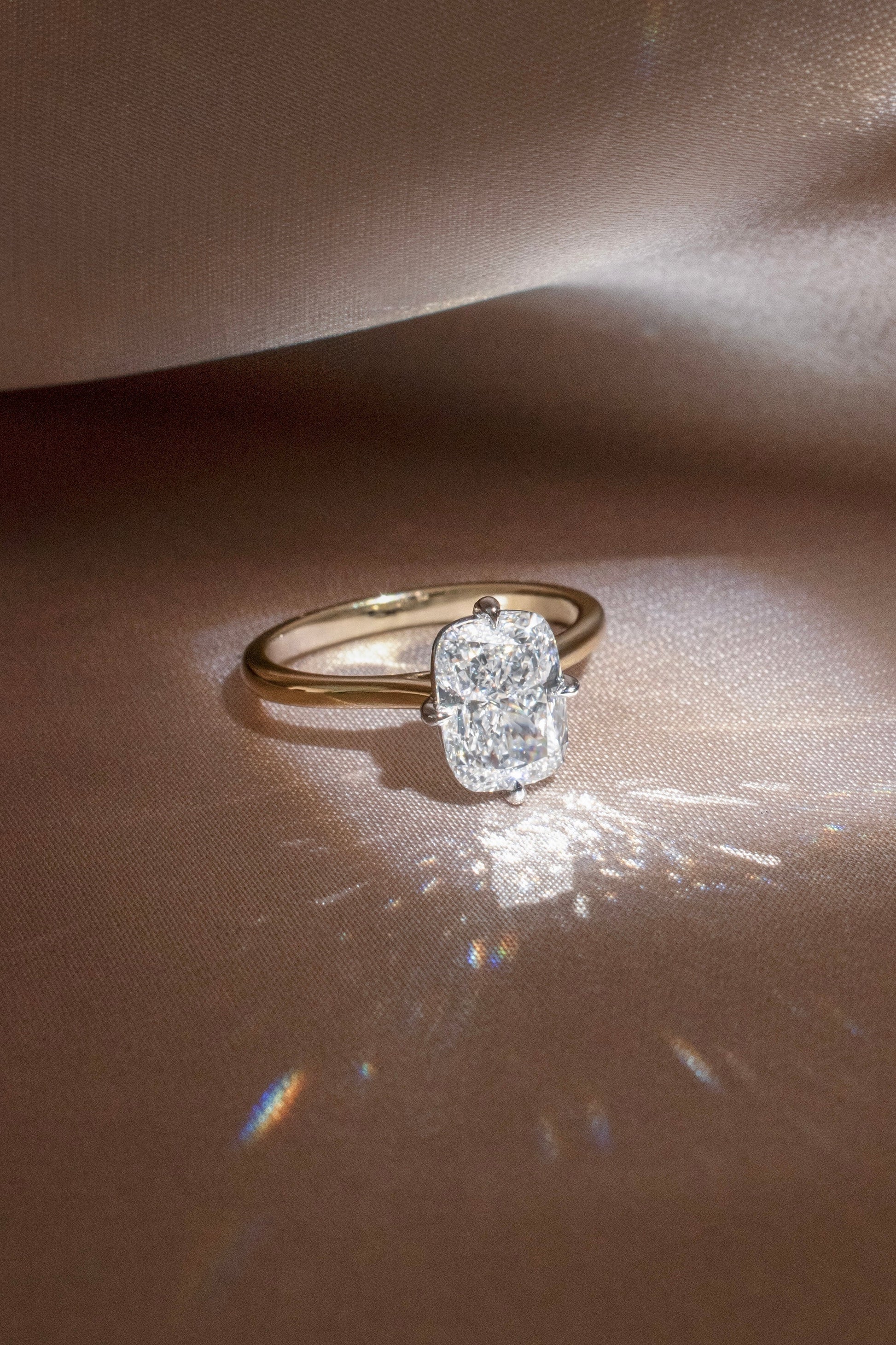 2 CT Round Three Stones Lab Grown Diamond Engagement Ring