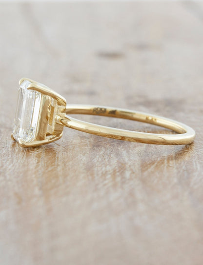 2 CT Round Three Stones Lab Grown Diamond Engagement Ring