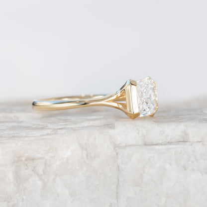 2 CT Round Three Stones Lab Grown Diamond Engagement Ring