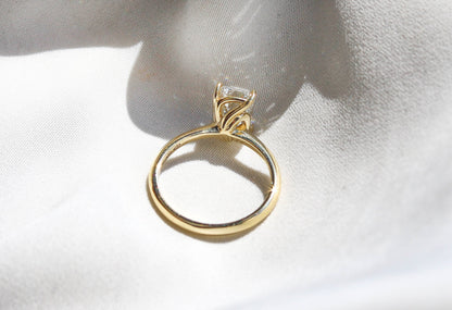 2 CT Round Three Stones Lab Grown Diamond Engagement Ring