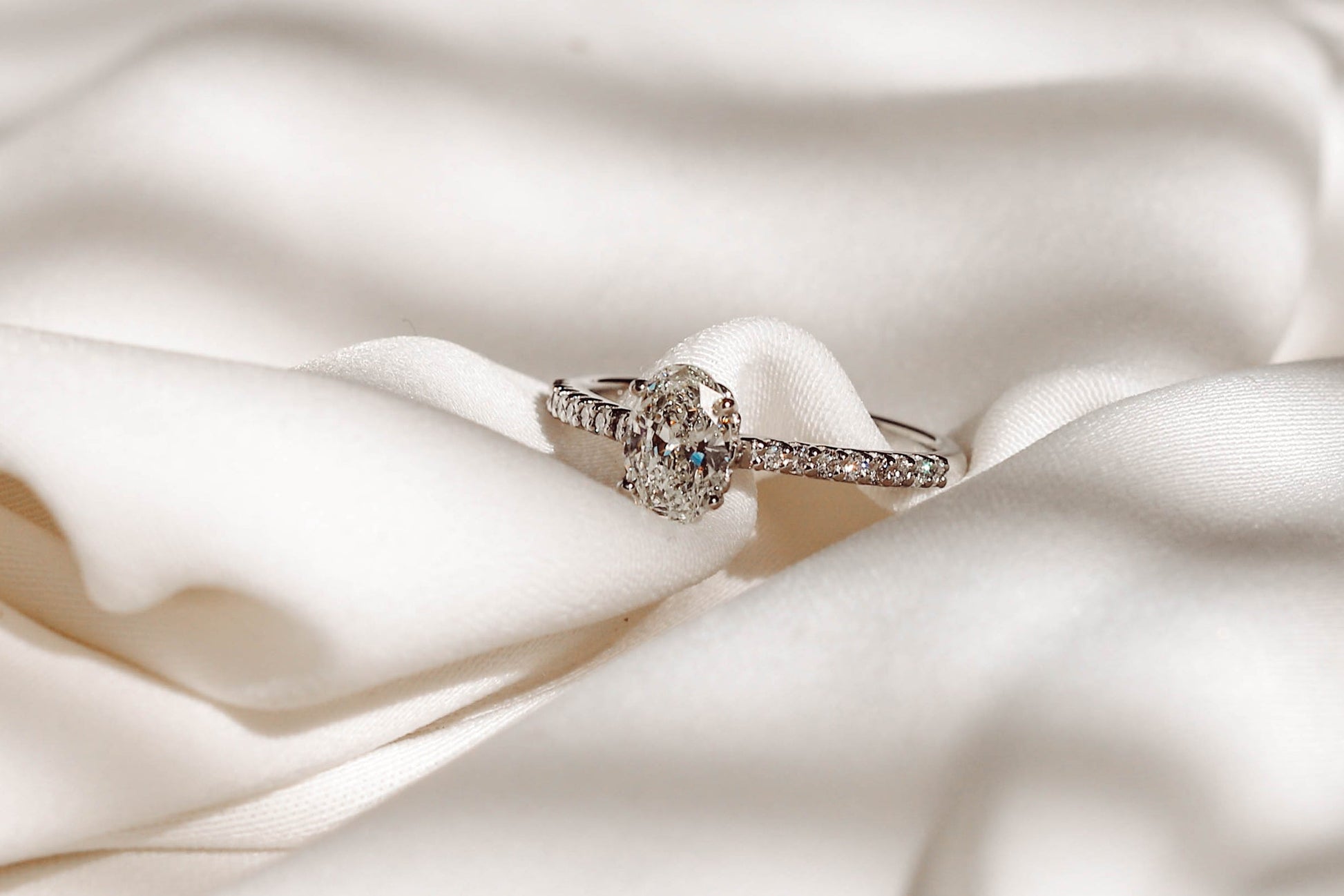 2 CT Round Three Stones Lab Grown Diamond Engagement Ring