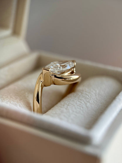 1.5 CT Marquise Lab Grown Solitaire Ring Engagement Ring (US Size 6 Ready To Ship)