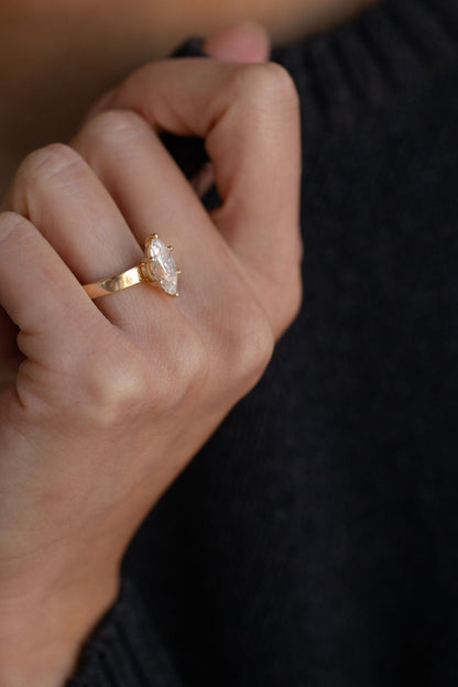 2 CT Round Three Stones Lab Grown Diamond Engagement Ring