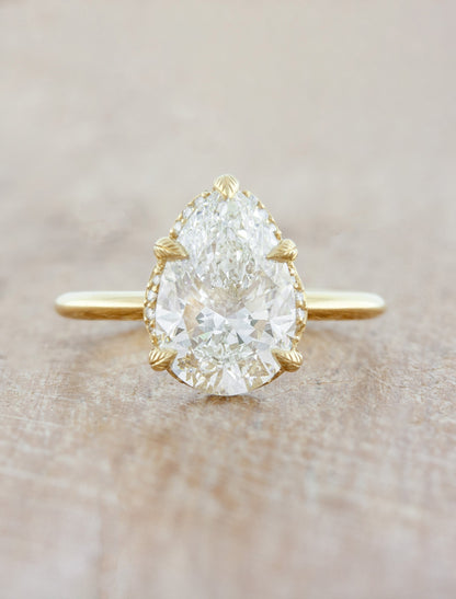 2 CT Round Three Stones Lab Grown Diamond Engagement Ring