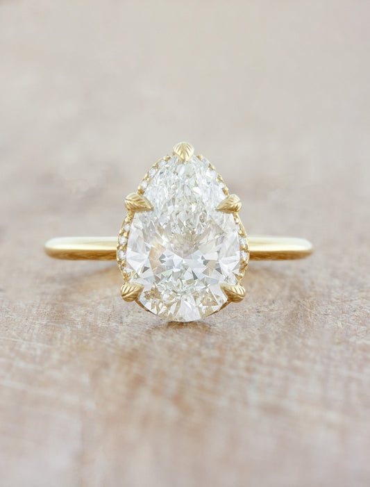 2 CT Round Three Stones Lab Grown Diamond Engagement Ring