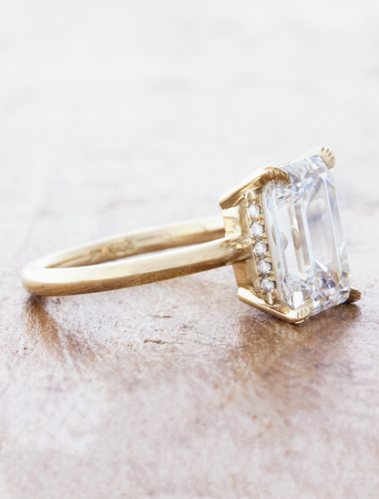 2 CT Round Three Stones Lab Grown Diamond Engagement Ring