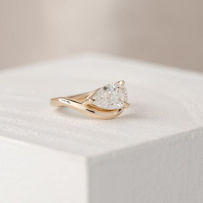 2 CT Round Three Stones Lab Grown Diamond Engagement Ring