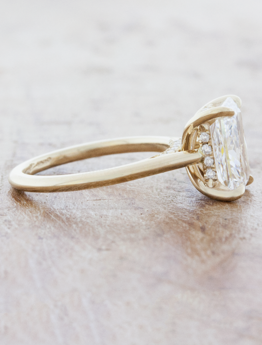 2 CT Round Three Stones Lab Grown Diamond Engagement Ring
