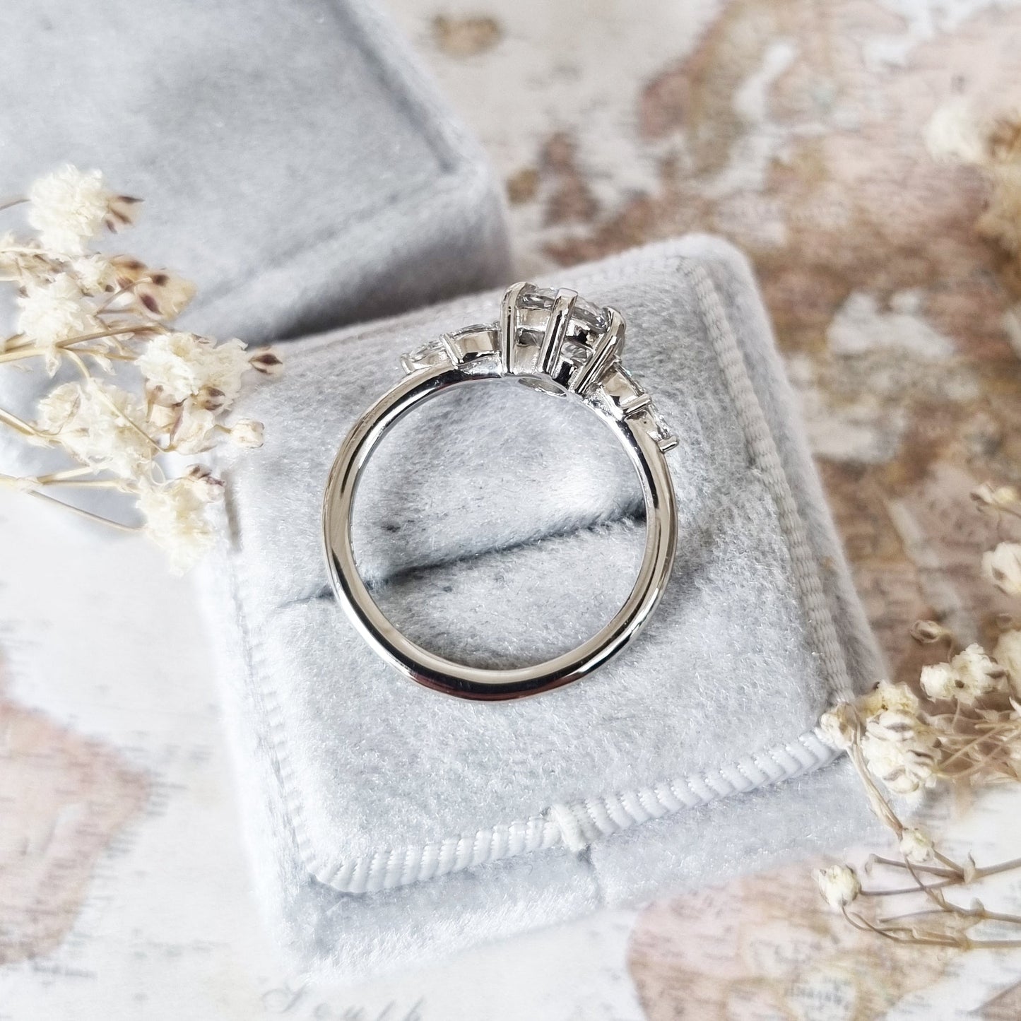 1.0 CT Round Cluster CVD E/VS1 Diamond Engagement Ring 4