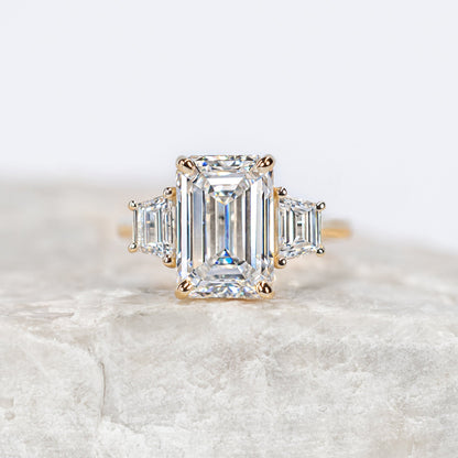 2 CT Round Three Stones Lab Grown Diamond Engagement Ring
