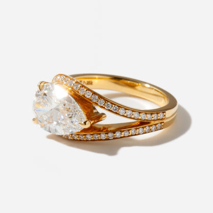2 CT Round Three Stones Lab Grown Diamond Engagement Ring