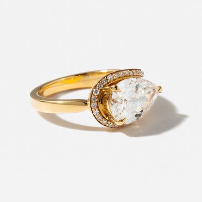 2 CT Round Three Stones Lab Grown Diamond Engagement Ring