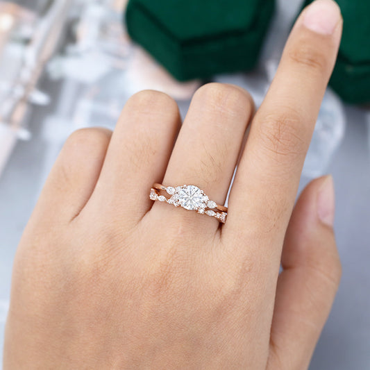 0.88 CT Round Moissanite Cluster Bridal Ring Set 2