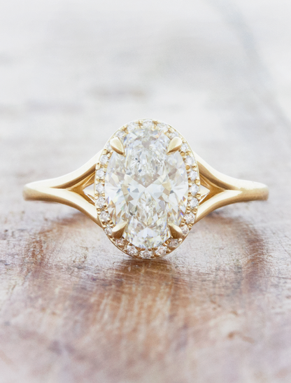 2 CT Round Three Stones Lab Grown Diamond Engagement Ring