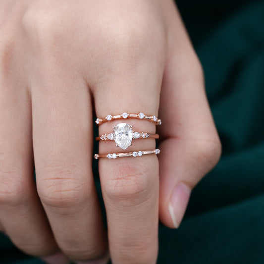 1.0 CT Pear Moissanite Three Stone  Bridal Ring Set 2