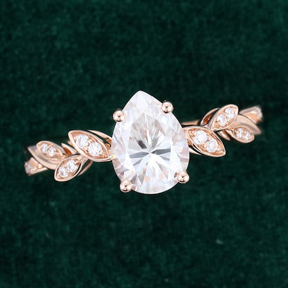 1.0 CT Pear Shaped Moissanite Vintage Engagement Ring 5
