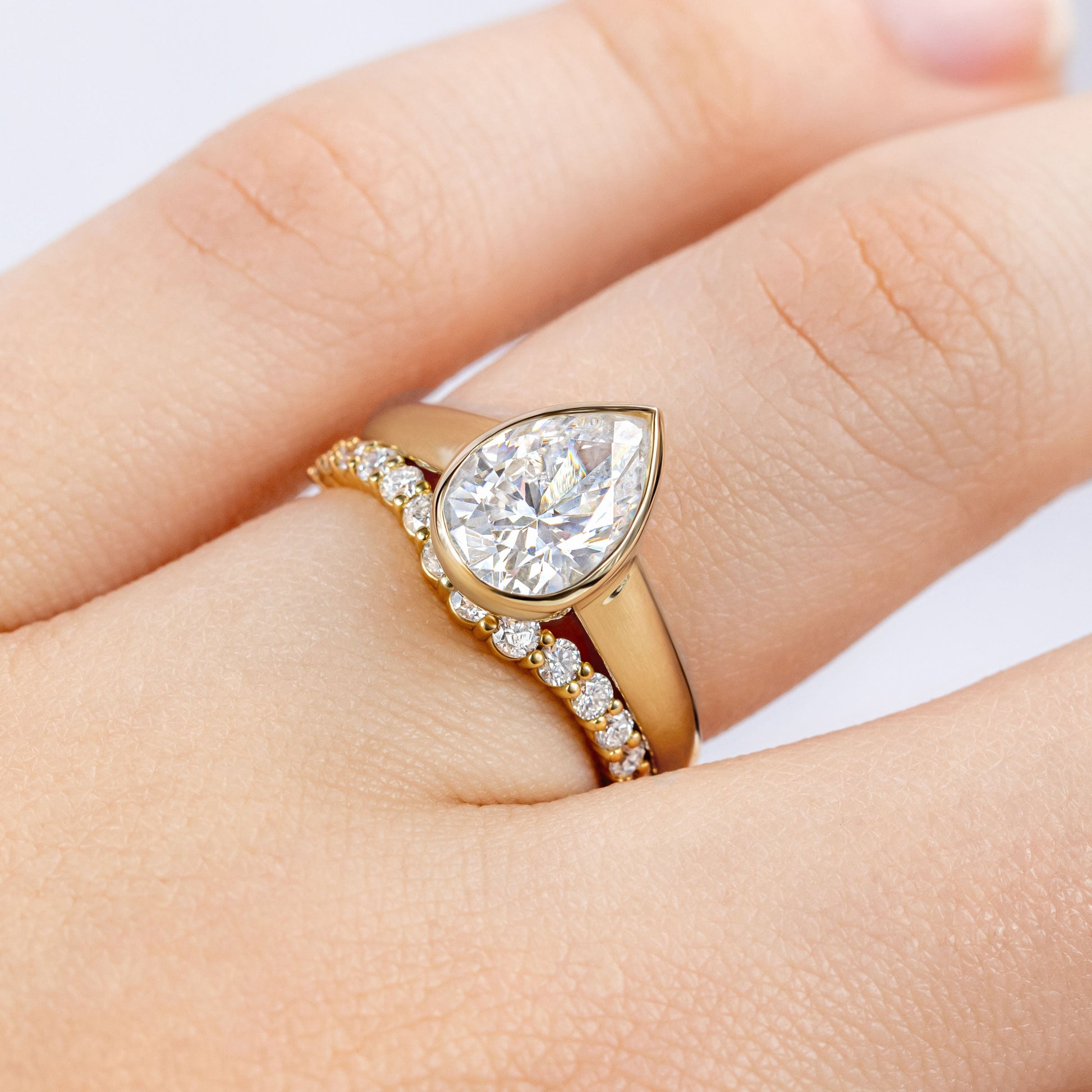 2 CT Round Three Stones Lab Grown Diamond Engagement Ring