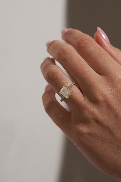 2 CT Round Three Stones Lab Grown Diamond Engagement Ring