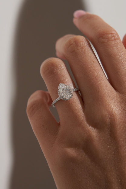 2 CT Round Three Stones Lab Grown Diamond Engagement Ring
