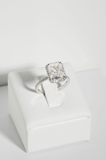2 CT Round Three Stones Lab Grown Diamond Engagement Ring
