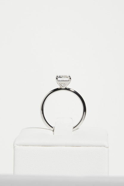 2 CT Round Three Stones Lab Grown Diamond Engagement Ring
