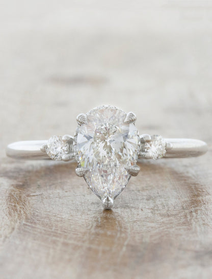 2 CT Round Three Stones Lab Grown Diamond Engagement Ring