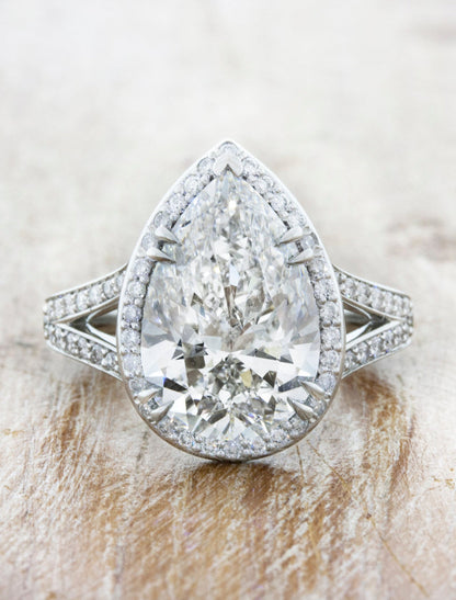 2 CT Round Three Stones Lab Grown Diamond Engagement Ring