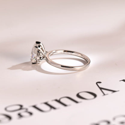 Stunning 1.0 - 2.0 CT Pear Moissanite Engagement Ring with Cluster Design 10