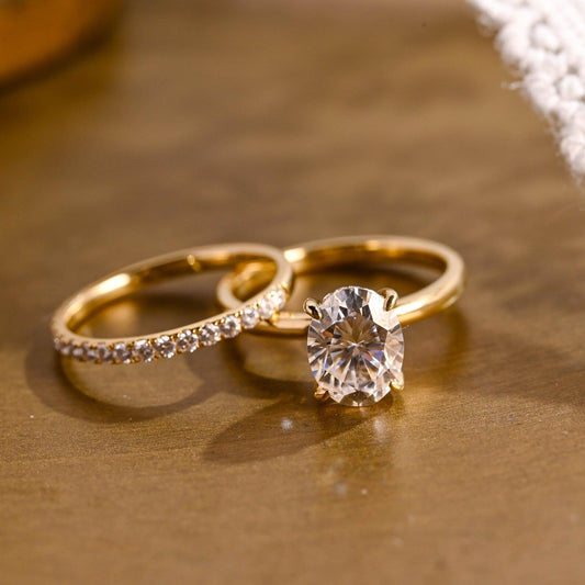 2 CT Oval Cut Hidden Halo Styled Lab Grown Diamond Bridal Ring Set