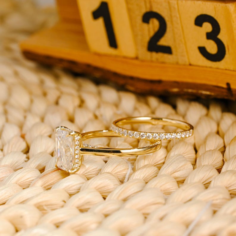 Marquise Cut Cluster Styled Lab Grown Diamond Bridal Ring Set