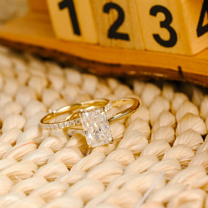 Marquise Cut Cluster Styled Lab Grown Diamond Bridal Ring Set