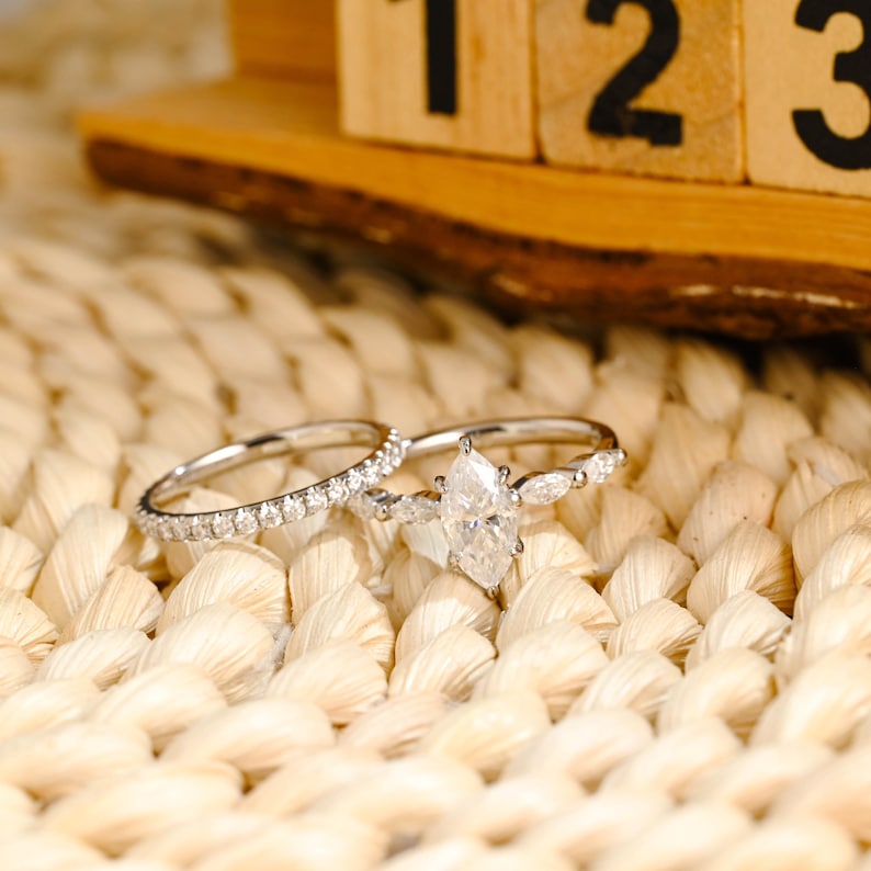 Marquise Cut Cluster Styled Lab Grown Diamond Bridal Ring Set