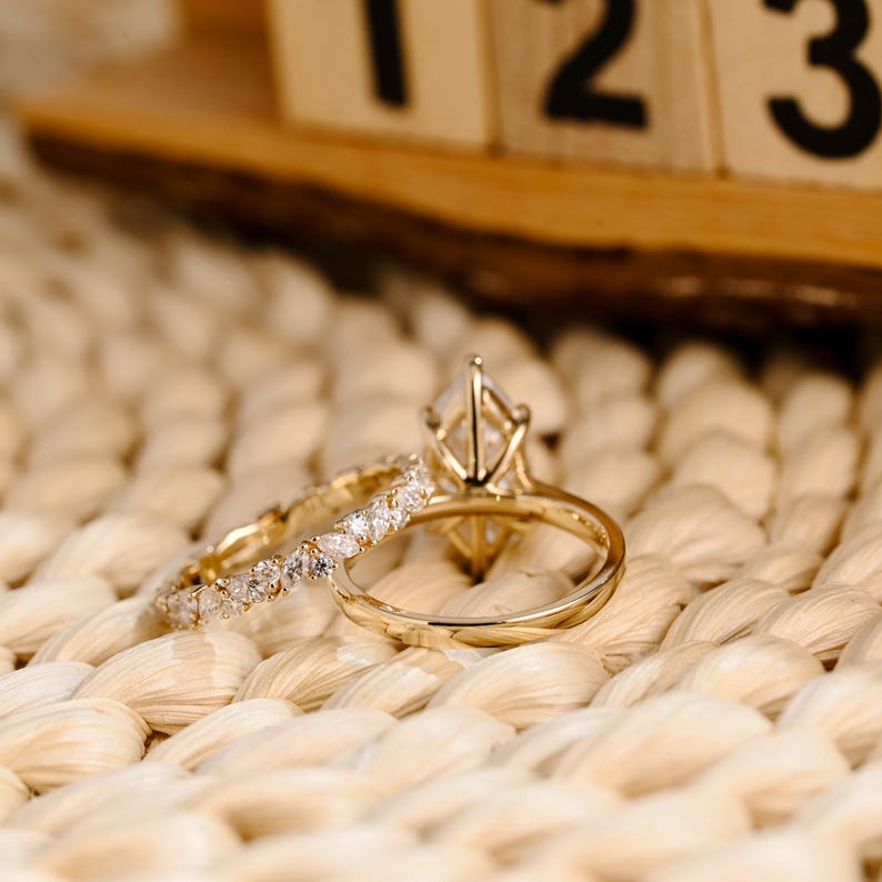 Marquise Cut Cluster Styled Lab Grown Diamond Bridal Ring Set