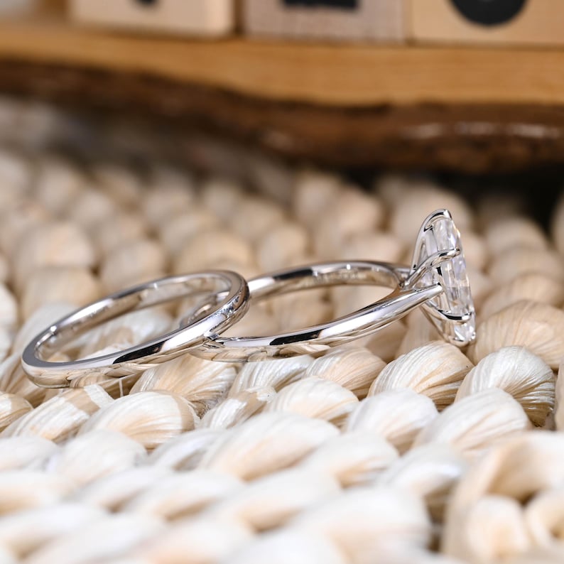 Marquise Cut Cluster Styled Lab Grown Diamond Bridal Ring Set